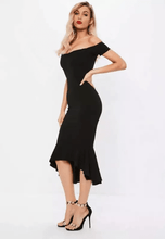 Carregar imagem no visualizador da galeria, Vestido Midi Ombro a Ombro com Babado